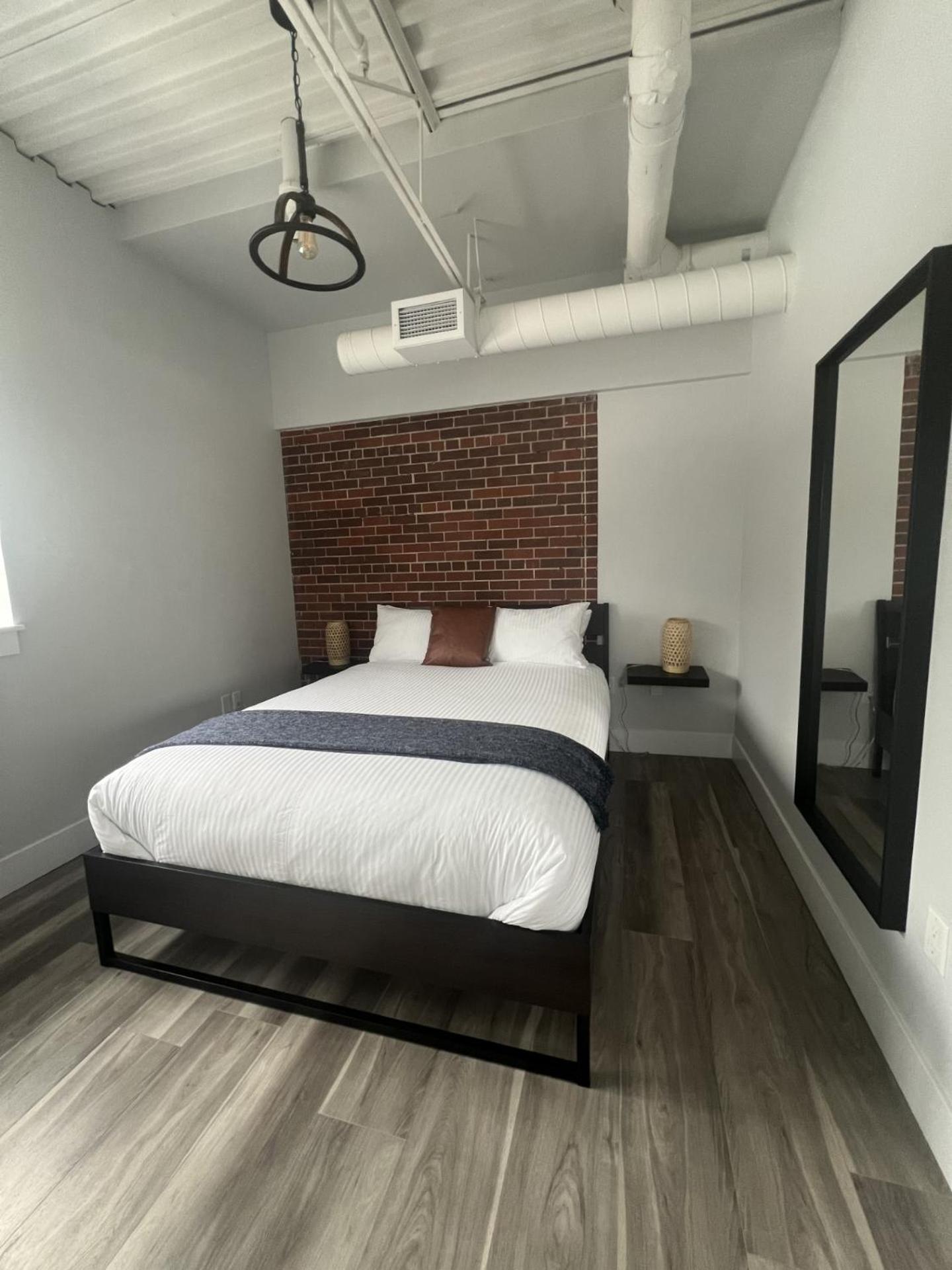 الشقق الفندقية مونكتونفي  Station 1 By Terra Hospitality المظهر الخارجي الصورة